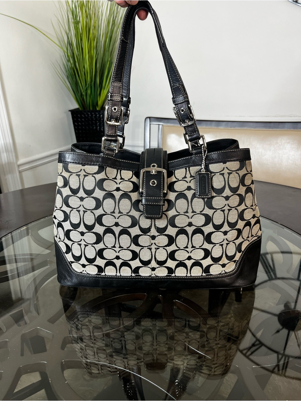Coach Authentic Hampton F12643 Brown/Black Trim Signature Satchel - Picture 2 of 9